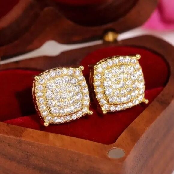 None Jewelry - Gold Diamond Earrings